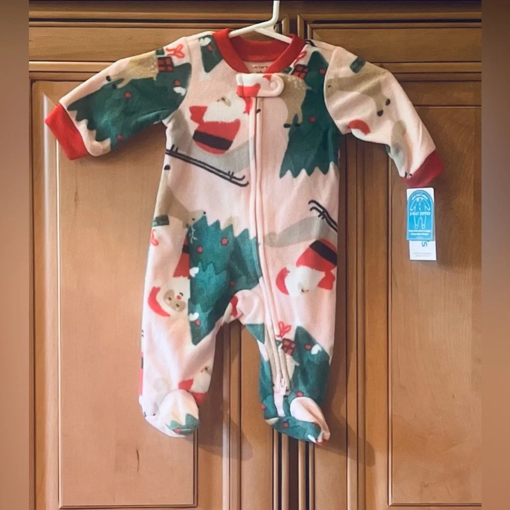 NWT Carter’s Newborn Girl Santa Fleece 1pc Pajamas